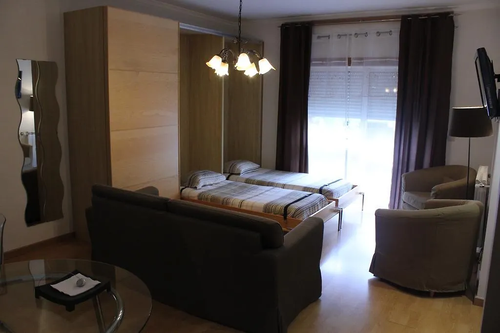 Xenia Alojamento Local Bed and Breakfast Coimbra 0*,